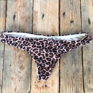 Acacia “Ho’okipa” animal bikini bottom -Size Small